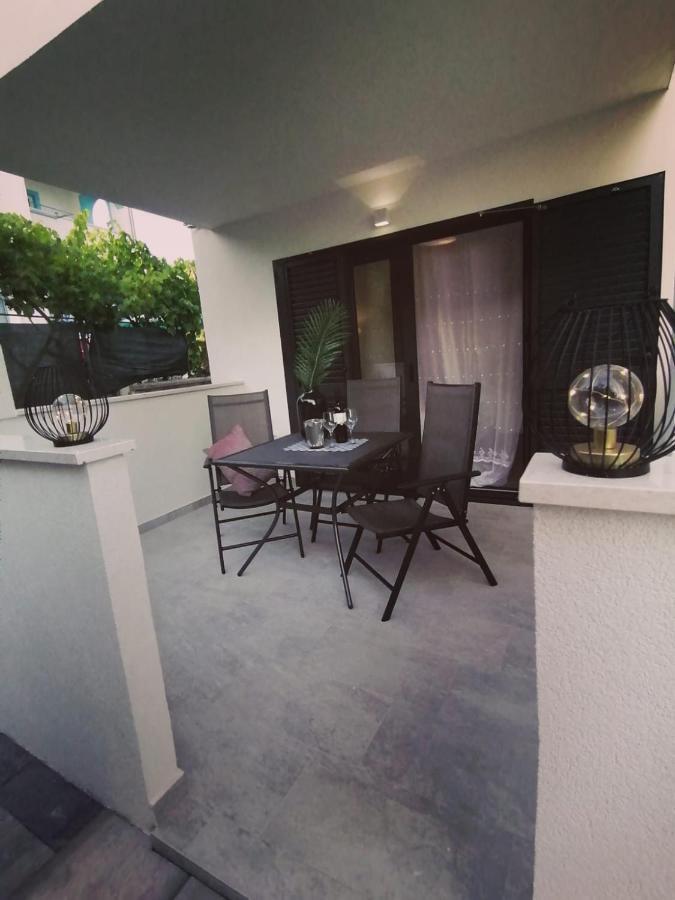 Apartmani Zoric Vodice Oda fotoğraf