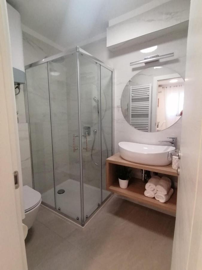 Apartmani Zoric Vodice Oda fotoğraf