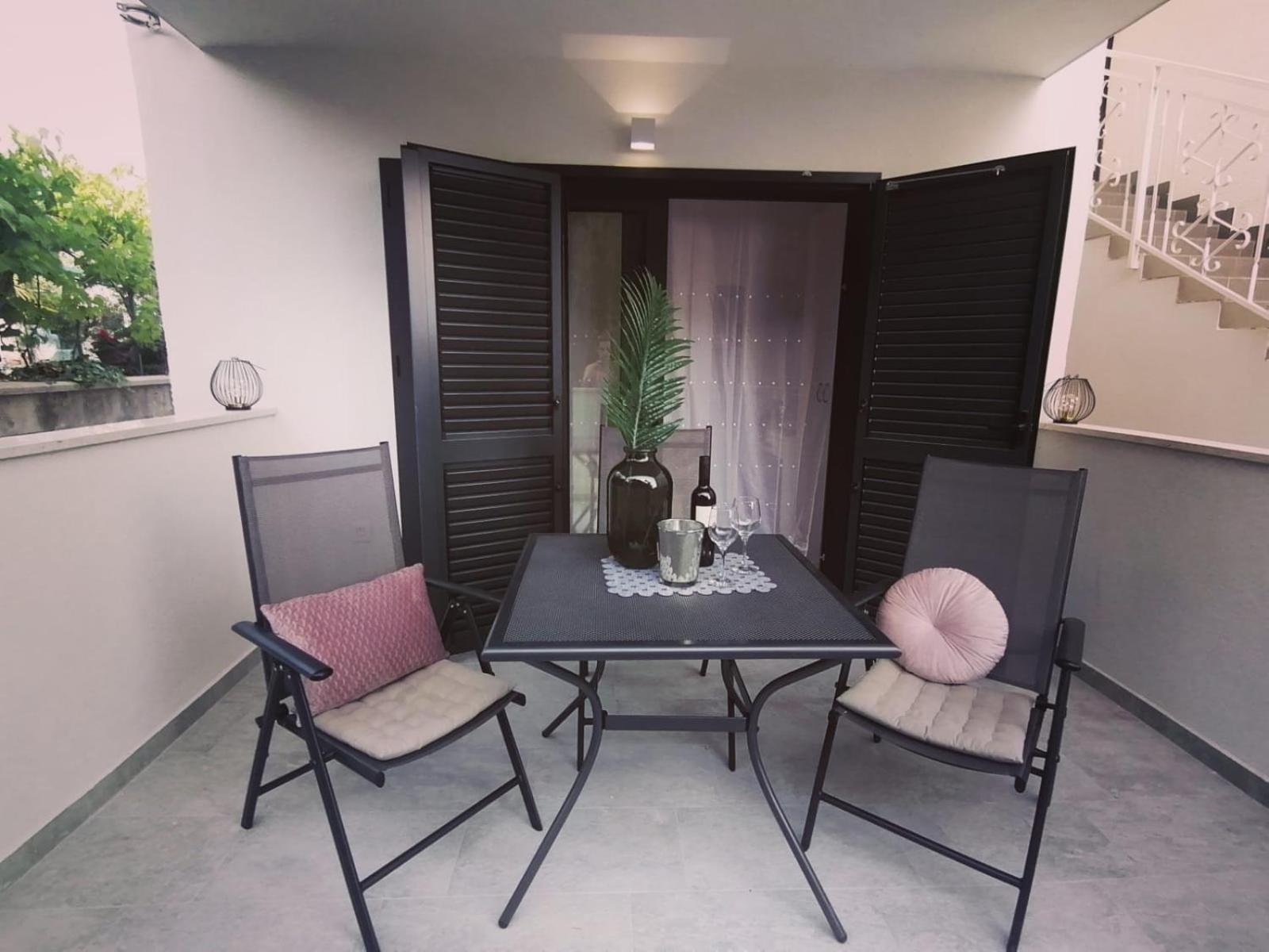 Apartmani Zoric Vodice Oda fotoğraf